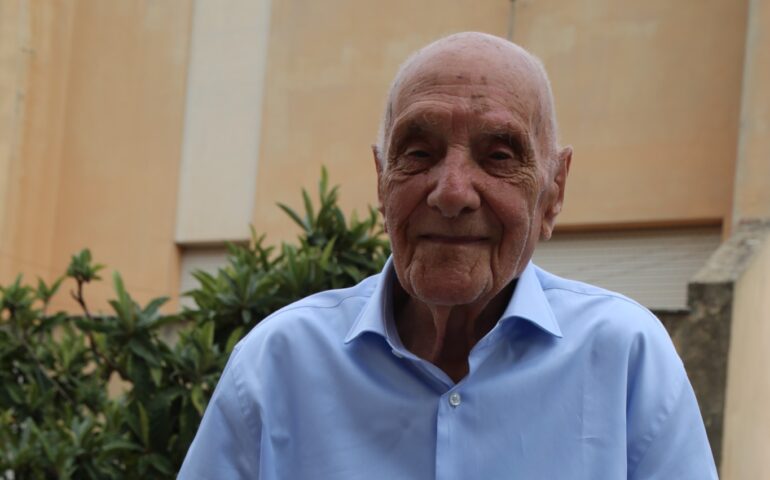 La Sardegna saluta il centenario Tziu Agostino Enis: “il postino del paese” aveva 105 anni