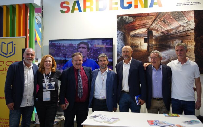 Editoria, al Salone del libro di Torino il ricordo di Gigi Riva