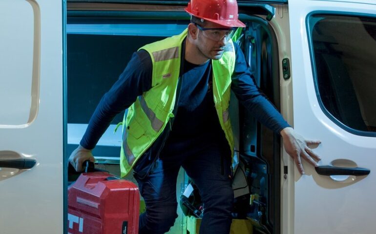 Il tecnico di quartiere è arrivato in città! Risolvi ogni problema di connessione con il nuovo servizio Imbi