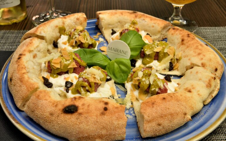 Maranè, la pizzeria dove un grande impasto diventa il piatto ideale per una cucina gourmet