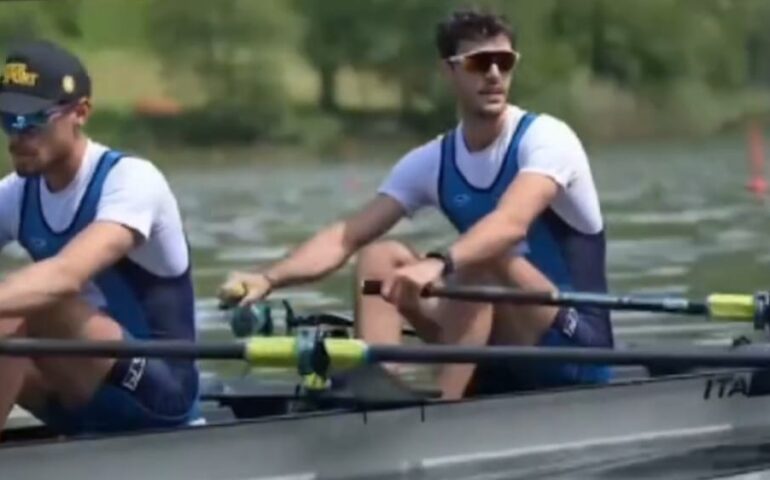 Medaglia d’oro ai mondiali di canottaggio per Stefano Oppo e il compagno di equipaggio Gabriel Soares