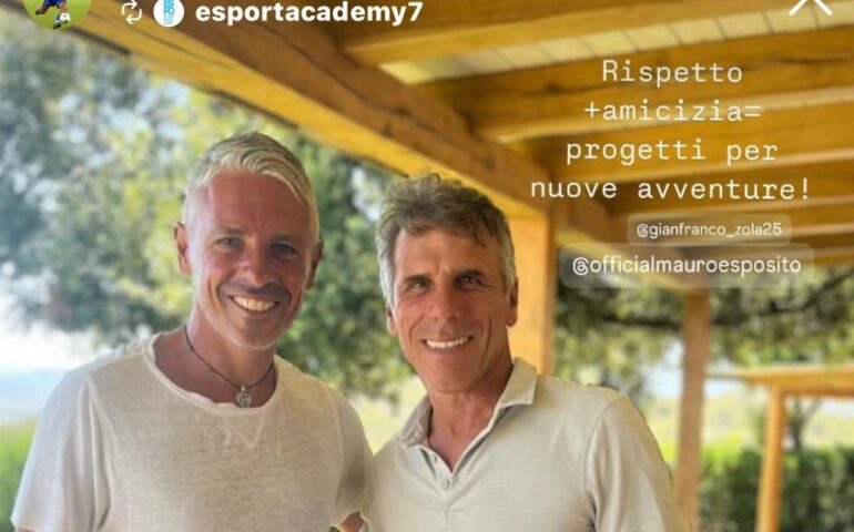 Esposito e Zola di nuovo insieme dopo 20 anni: lo scatto fa impazzire i social