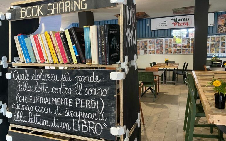 Cagliari, quartiere del Sole: booksharing aperto 24 ore su 24, perché “si può avere urgenza di un libro in qualsiasi momento”