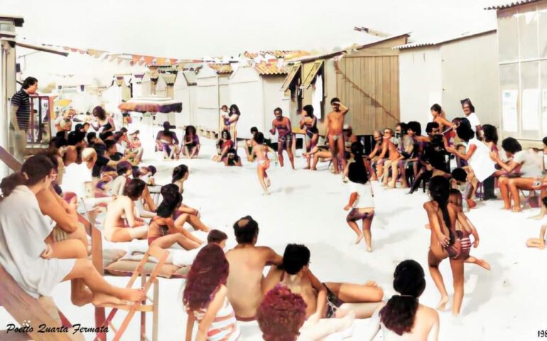 Ferragosto 1983: quando al Poetto i “casottisti” organizzavano i giochi in spiaggia