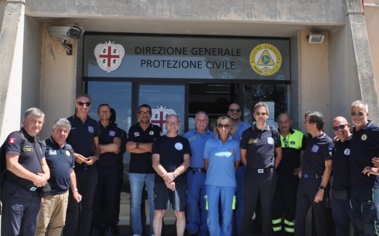 300 volontari in arrivo in Sardegna dalla Penisola per combattere gli incendi boschivi
