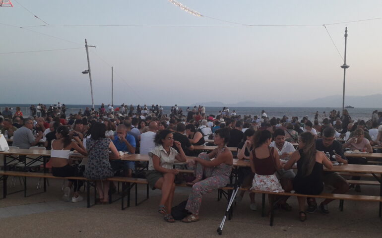 Successo annunciato per la Sagra del Pesce di Sant’Elia: questa sera si replica