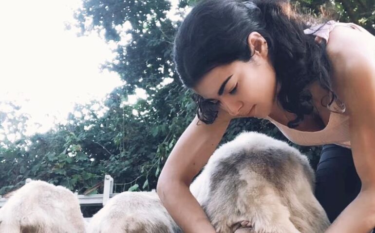 «La Sardegna è la mia terra»: la parola alla pastora 23enne Beatrice Marcia