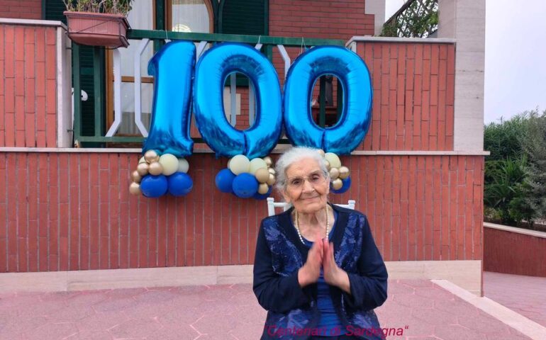 Tanti auguri a una nuova centenaria di Sardegna: la bellissima Tzia Antonica