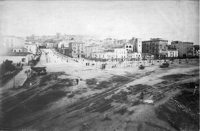 Cagliari alla fine dell'Ottocento, i bastioni e le mura non ci sono più