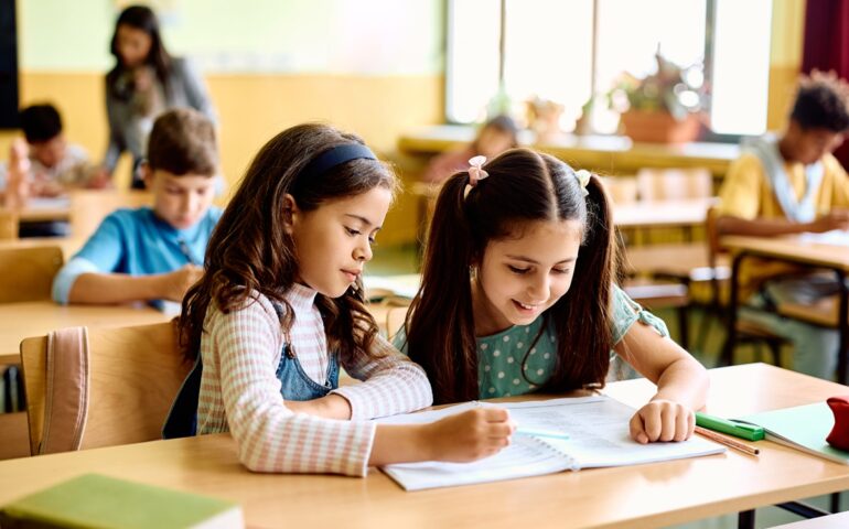 Ragazzine scuola