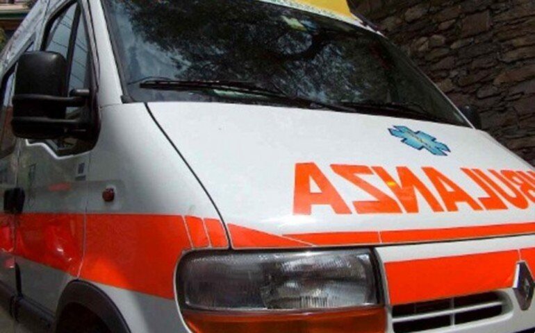 Un'ambulanza