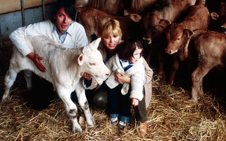 Fabrizio De André, Dori Ghezzi e la figlia Luvi all'Agnata