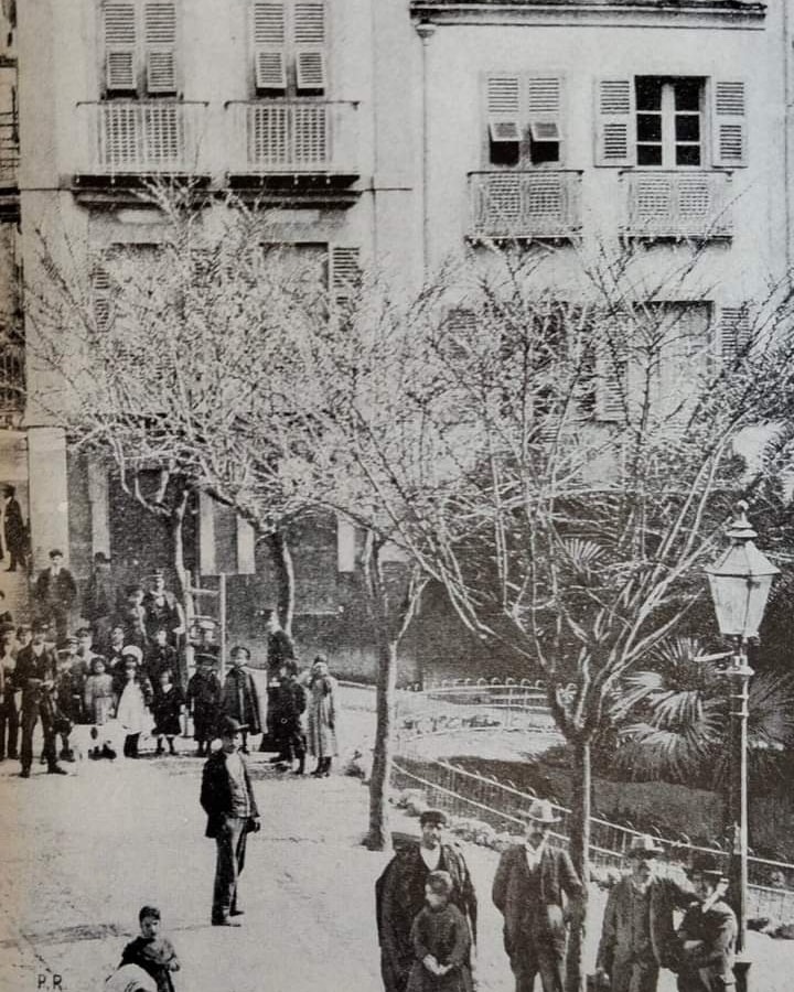 piazzetta savoia a cagliari