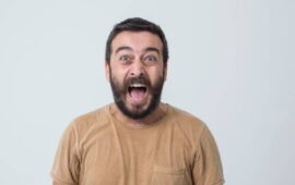 Faccia stramba