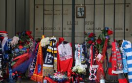 Cagliari, la tomba di Gigi Riva al cimitero di Bonaria