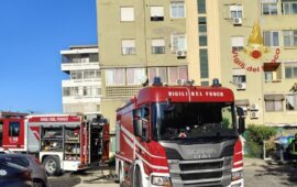 L'intervento dei Vigili del Fuoco in via Castelli