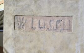 La scritta che inneggia a Lussu a Selargius