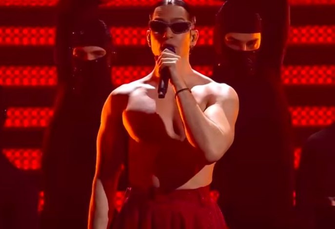 Mahmood tornerà anche stasera a infiammare il palco di Sanremo: presenterà il suo nuovo singolo