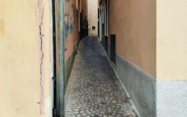 la via più stretta di cagliari