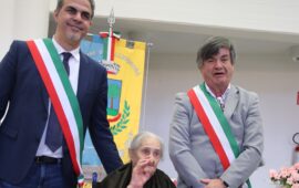 Due sindaci per una centenaria: Perdas e Vallermosa festeggiano i 100 anni di Tzia Iolanda Mura