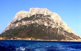 Tavolara vista dal mare