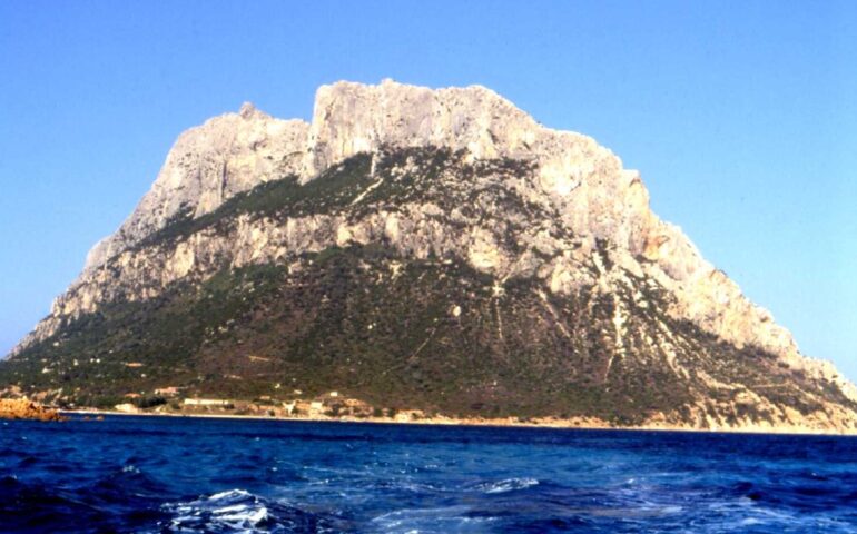 Tavolara vista dal mare