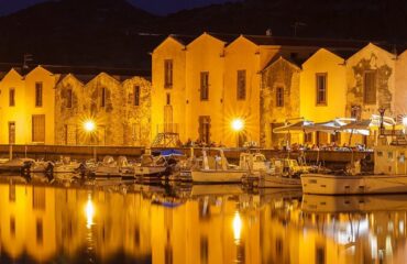 Bosa di notte