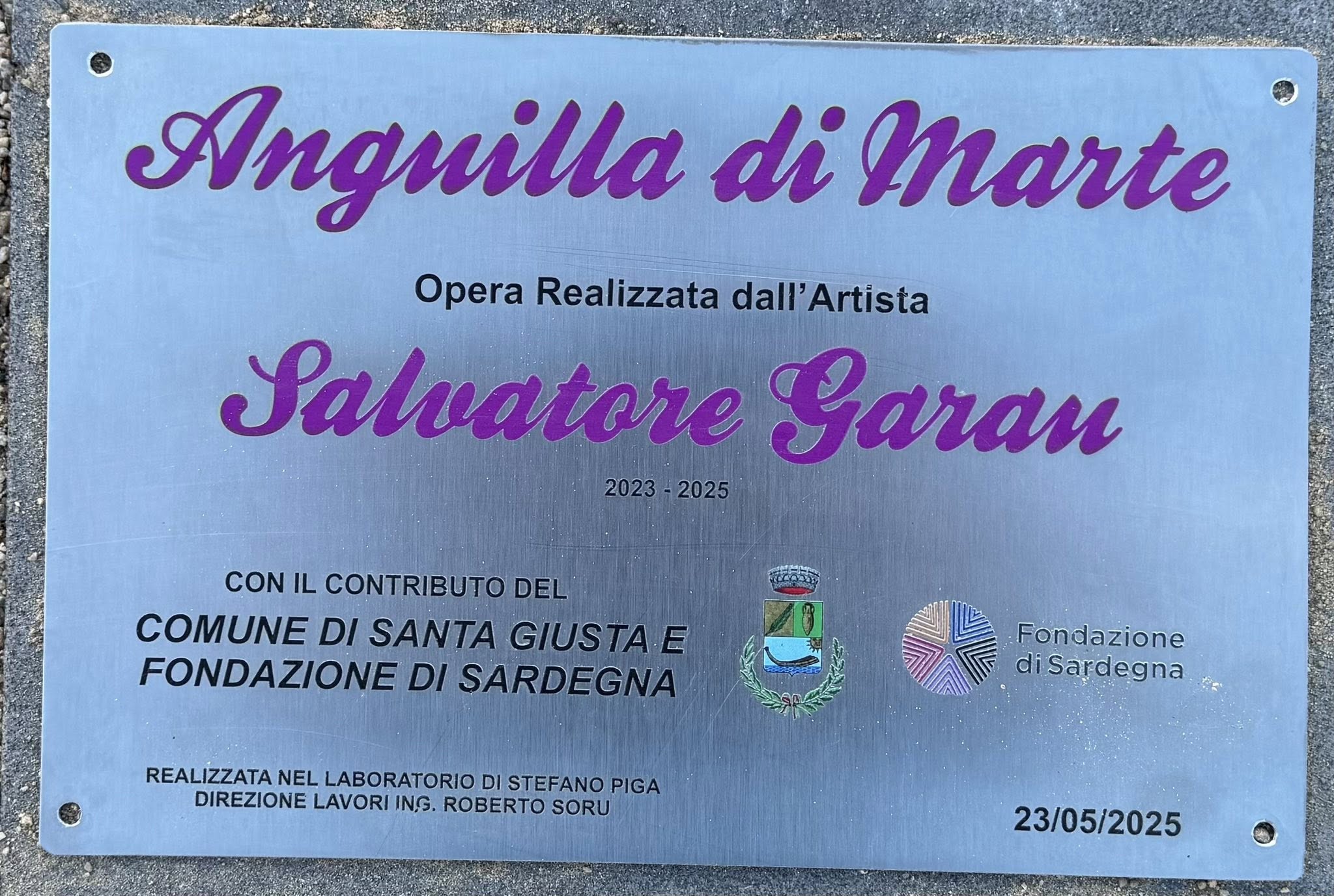anguilla, statua a santa giusta