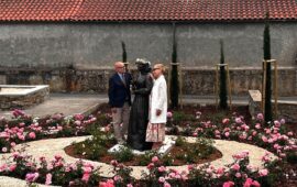 Una piazza per Carlotta Dessì: inaugurata ieri nella sua Sardegna, il ricordo di una giornalista brillante e coraggiosa
