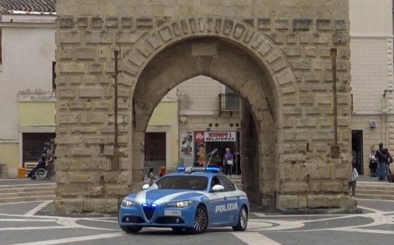 auto polizia oristano