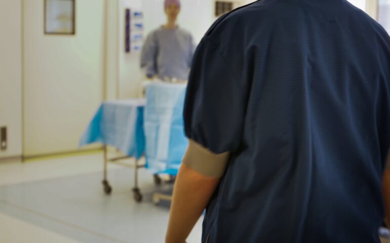 Monserrato, salgono a otto i casi di botulino: nuovi ricoveri e indagini dei Nas in corso