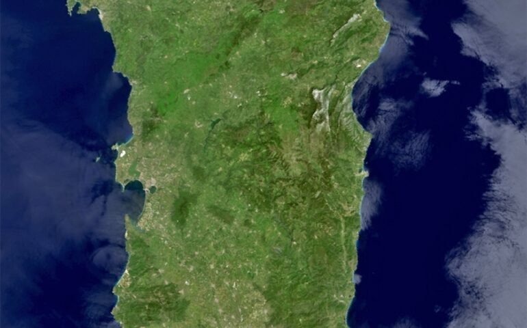 sardegna vista dal satellite