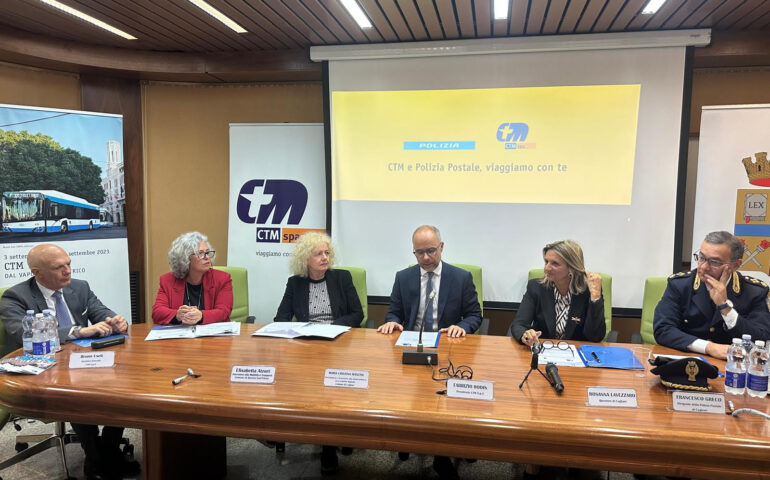 Rosanna Lavezzaro - Questore di Cagliari, Fabrizio Rodin – Presidente di CTM SpA, Cristina Mancini – Vicesindaca e Assessora all’innovazione e accessibilità digitale del Comune di Cagliari, Elisabetta Atzori – Assessora alla Mobilità e Trasporti Comune di Quartu Sant’Elena, Francesco Greco - Dirigente della Polizia Postale di Cagliari, Bruno Useli – Direttore Generale CTM SpA.