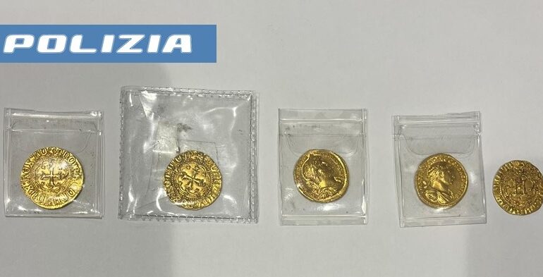 Monete d'oro sequestrate in aeroporto PH Polizia di Cagliari