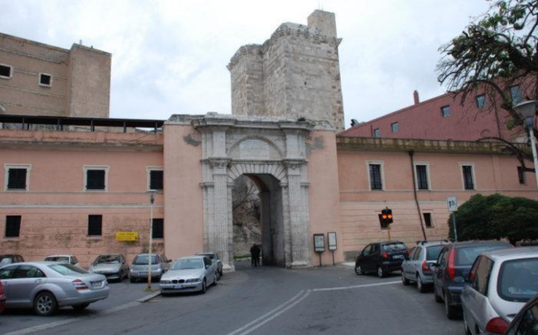 Porta Cristina