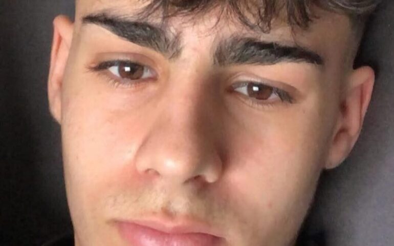 Incidente mortale a Terralba: è Matteo Loche, di 17 anni, la giovane vittima. Comunità sotto choc