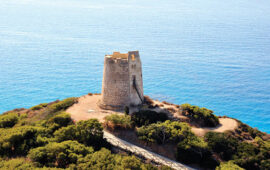 Dopo anni di interventi la Torre di Chia riapre al pubblico: sarà finalmente accessibile tutti i giorni