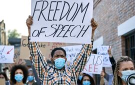 Non basta l’AI: senza media locali non c’è libertà di parola. Una riflessione su ciò che ci aspetta
