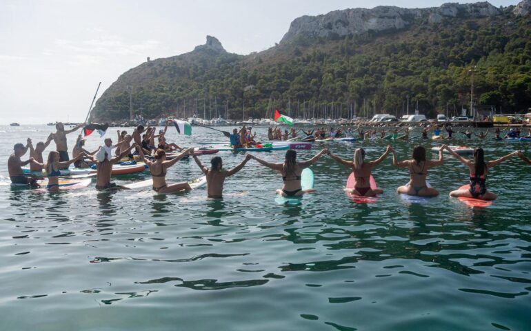 Cagliari, surfisti per Gaza