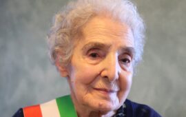 La Sardegna festeggia i 105 anni delle bellissima Tzia Emilia Atzeni