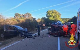 Tragico scontro frontale ad Aglientu: muore un anziano, due feriti