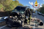 Terribile frontale tra tre veicoli tra Olbia e Arzachena: sette feriti, due in gravi condizioni