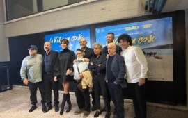 Grande accoglienza a Cagliari per la prima di “La vita va così”: Riccardo Milani torna al cinema tra commedia e impegno civile