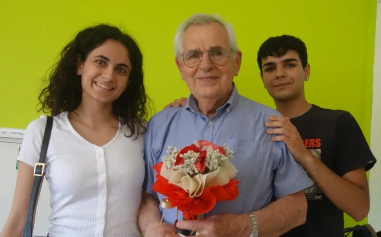 Vincenzo studente anziano di assemini con Lucia e Vincenzino