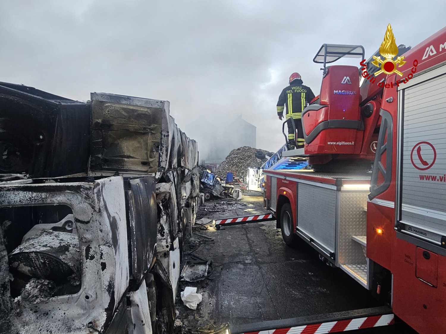 Incendio Macchiareddu pH Vigili del Fuoco