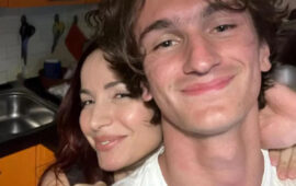 Andrea Delogu e suo fratello (Foto Ansa)