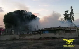 Quartu: due anziani disabili intrappolati tra le fiamme, salvati dal Corpo Forestale