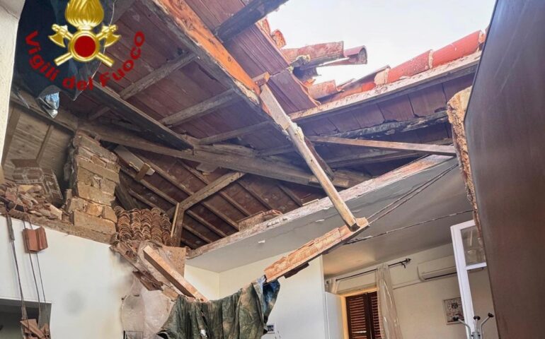 la maddalena crollo solaio