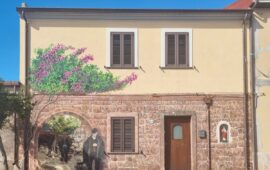 Una nuova opera realizzata dalla “regina” dei murales in Sardegna, Pina Monne: sapete dove si trova?