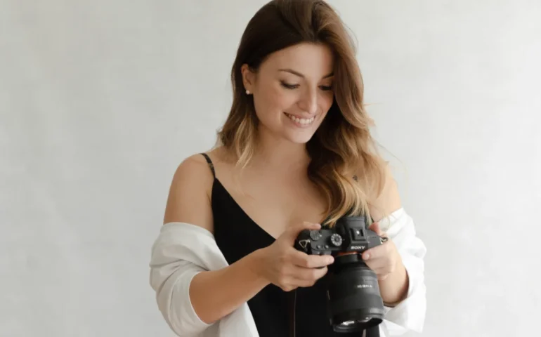 Intervista alla fotografa Sara Montalbano: “Ogni scatto è incontro umano e memoria emotiva”